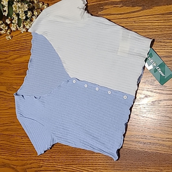 NWT Shein Button Down Cropped Top - Girl's Large - Picture 1 of 7